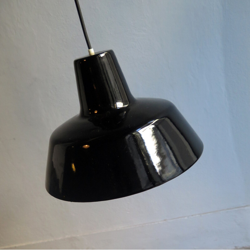 Industrial enamel pendant lamp by Poulsen - 1950s