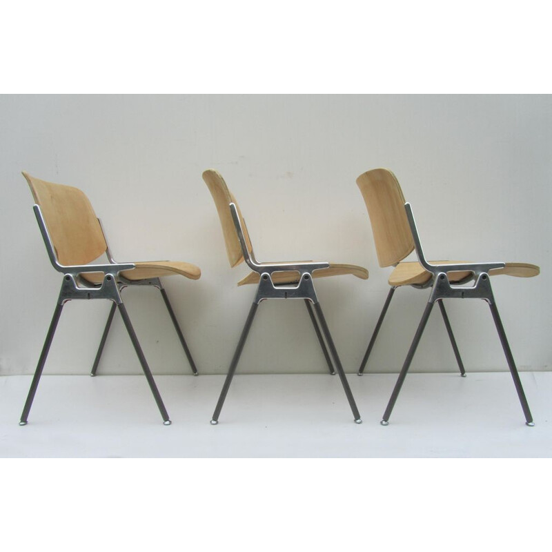 Stacking chairs in aluminum and birch plywood, Giancarlo PIRETTI - 1960s