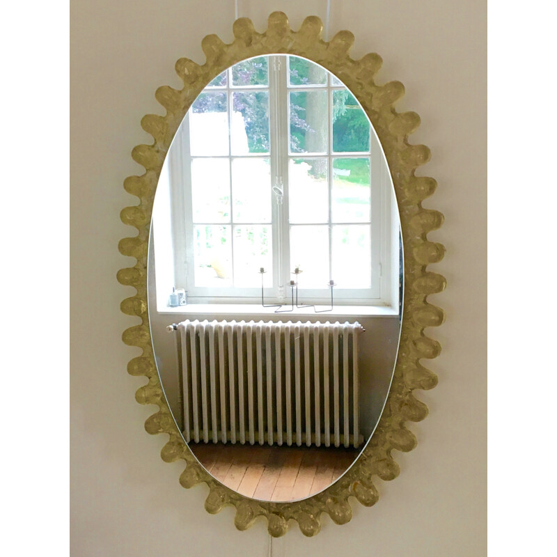 Miroir vintage lumineux ovale en résine givrée - 1970