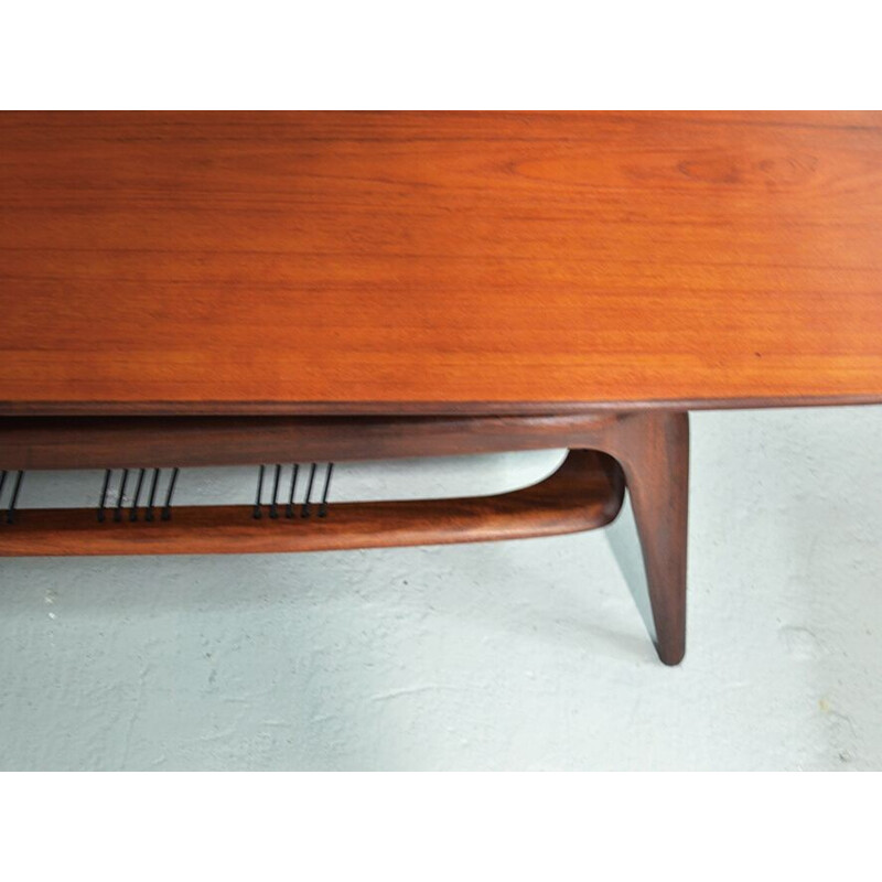 Table basse vintage en teck par Louis van Teeffelen - 1950