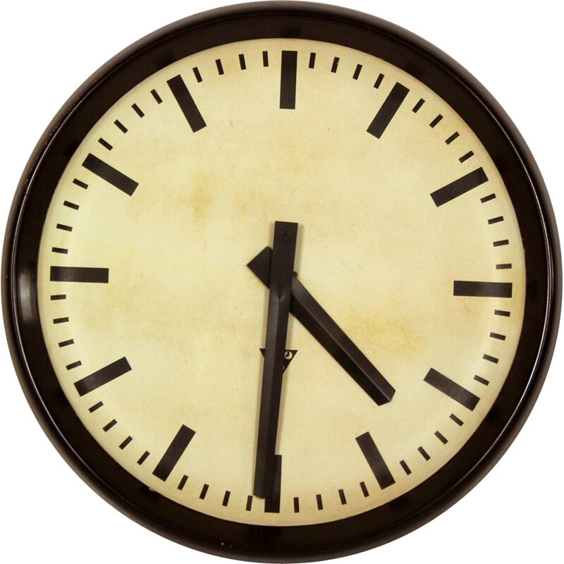 Grande horloge vintage de chemin de fer en Bakélite par Pragotron - 1950