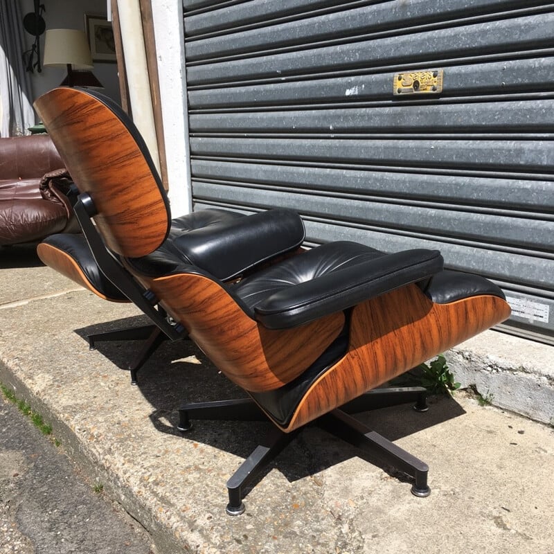 Fauteuil vintage "lounge chair" par Eames pour Herman Miller - 1980