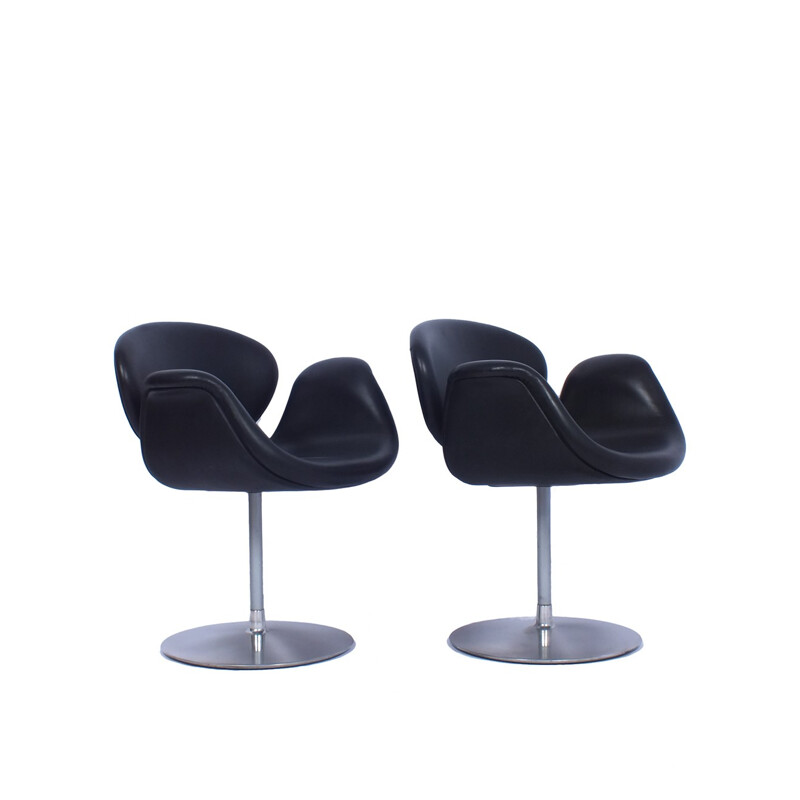 Set of 2 black leather Tulip chairs by Pierre Paulin for Artifort - 1960s