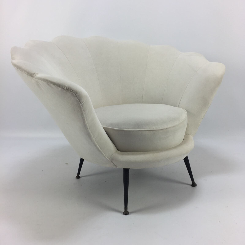 Vintage Italian Armchair in shell- shape - 1960s