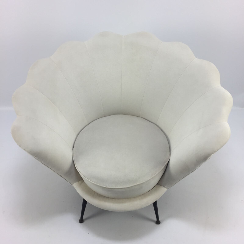 Vintage Italian Armchair in shell- shape - 1960s