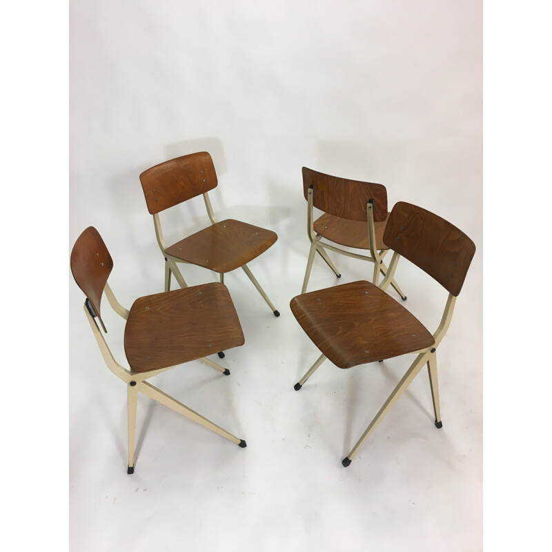 Suite de 4 chaises vintage Industrielles en Acier et en Bois de Marko - 1960