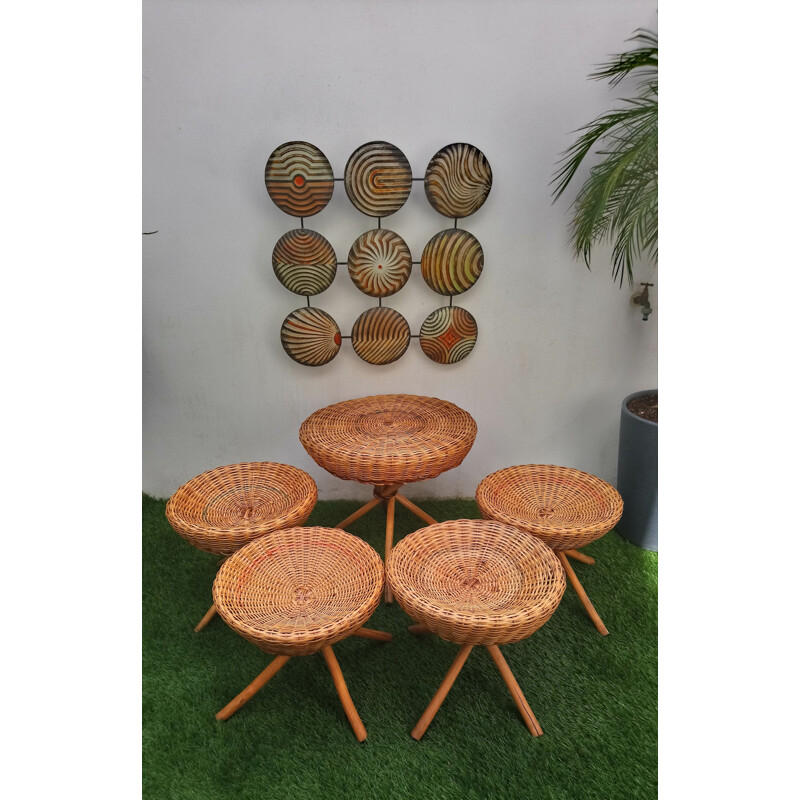 Set of 4 vintage stool and 1 side table in wicker - 1960s