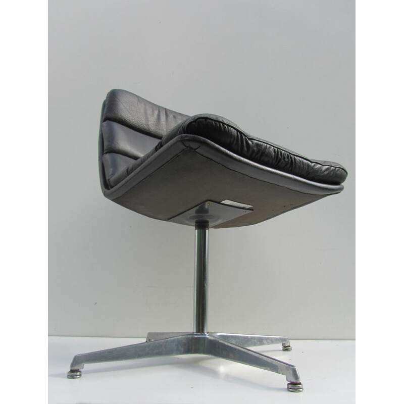 Swivel chair in black leather and chrome, Geoffrey HARCOURT - 1960s