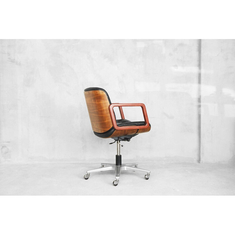 Leather Swivel Office Chair by Giroflex - 1970s