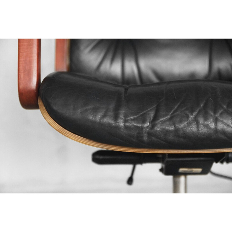 Leather Swivel Office Chair by Giroflex - 1970s