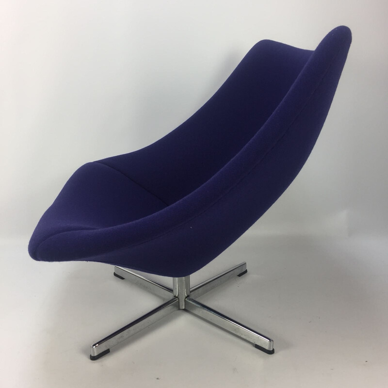 Vintage Oyster Chair with cross base by Pierre Paulin for Artifort - 1960s