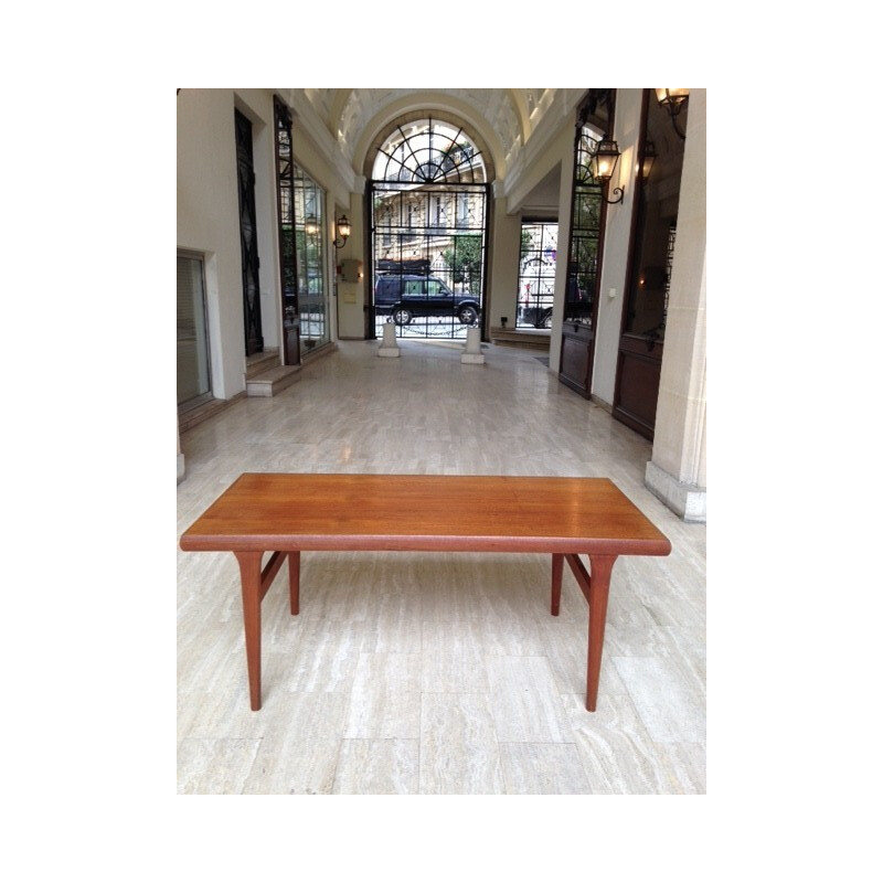 Scandinavian coffee table in teak, Johannes ANDERSEN - 1960s