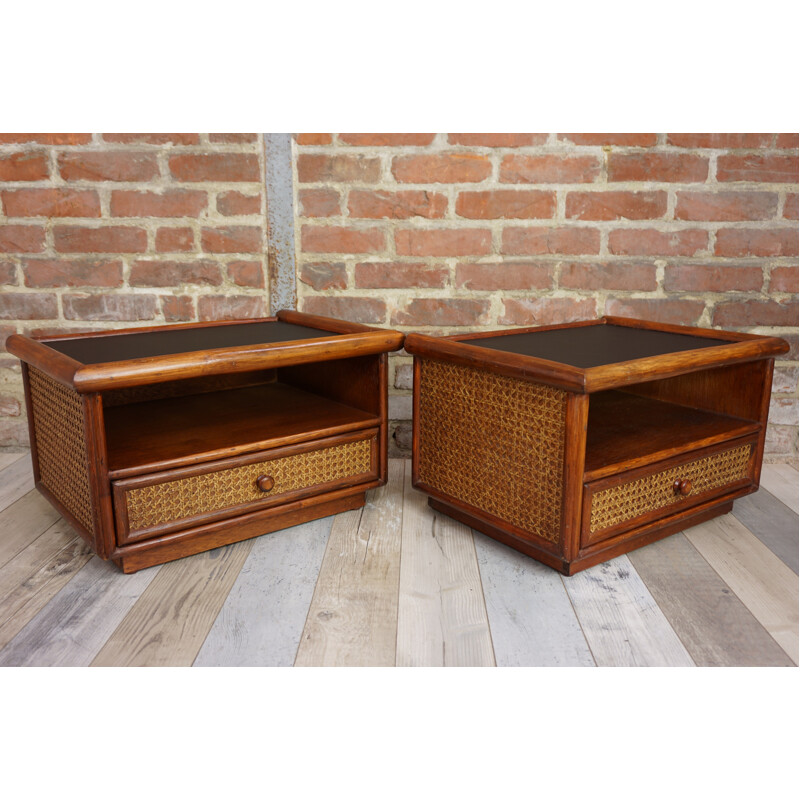 Suite de 2 Tables de Chevets francais en bois, rotin et simili cuir - 1960