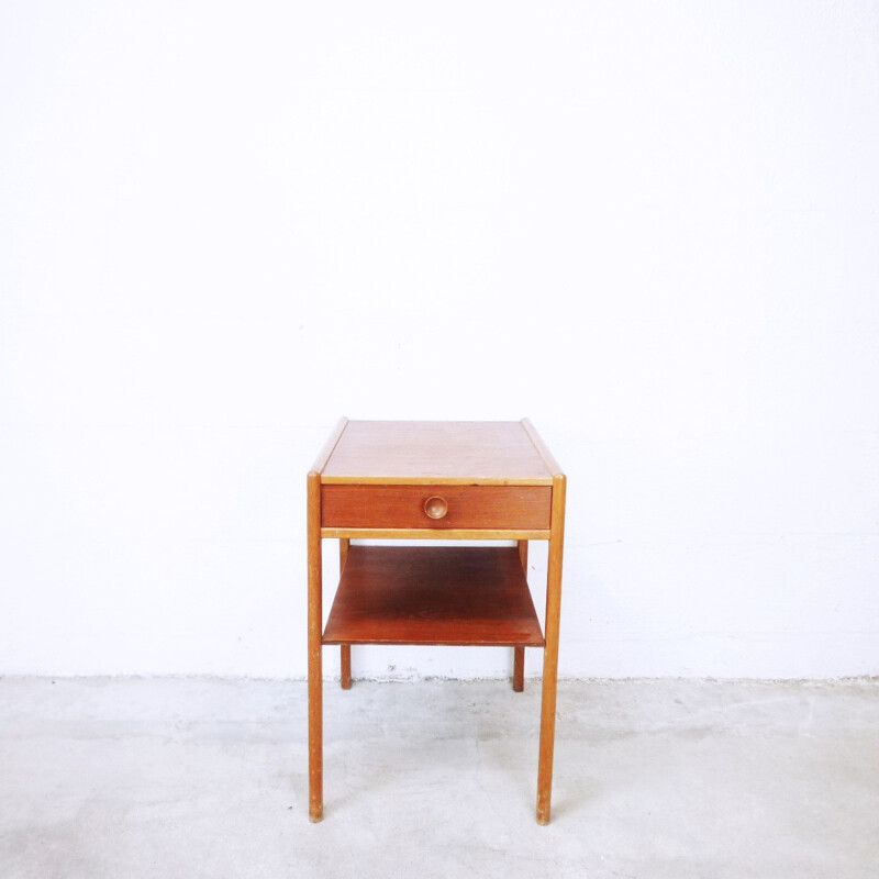 Vintage bedside table with clean lines - 1960s