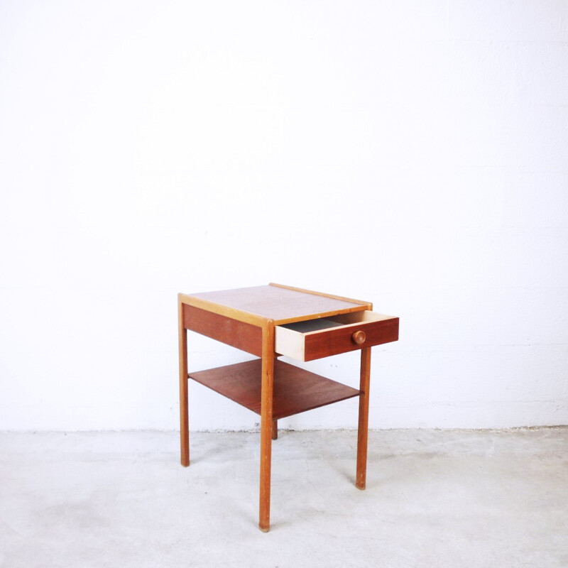 Vintage bedside table with clean lines - 1960s