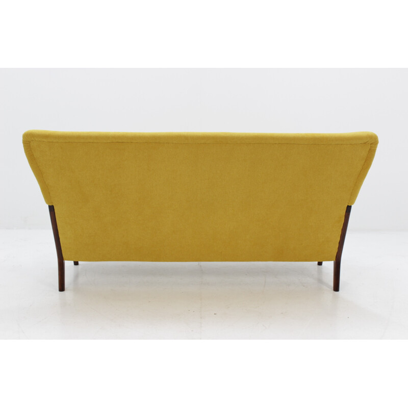 3-seater Sofa "série 8000" By Soren Hansen For Fritz Hansen - 1960s