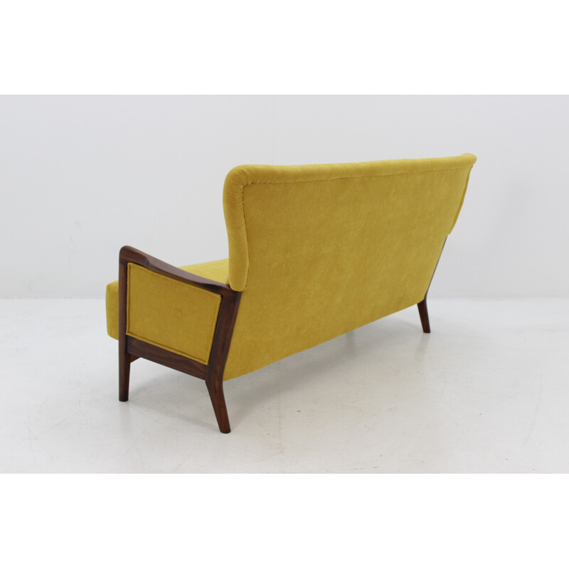 3-seater Sofa "série 8000" By Soren Hansen For Fritz Hansen - 1960s