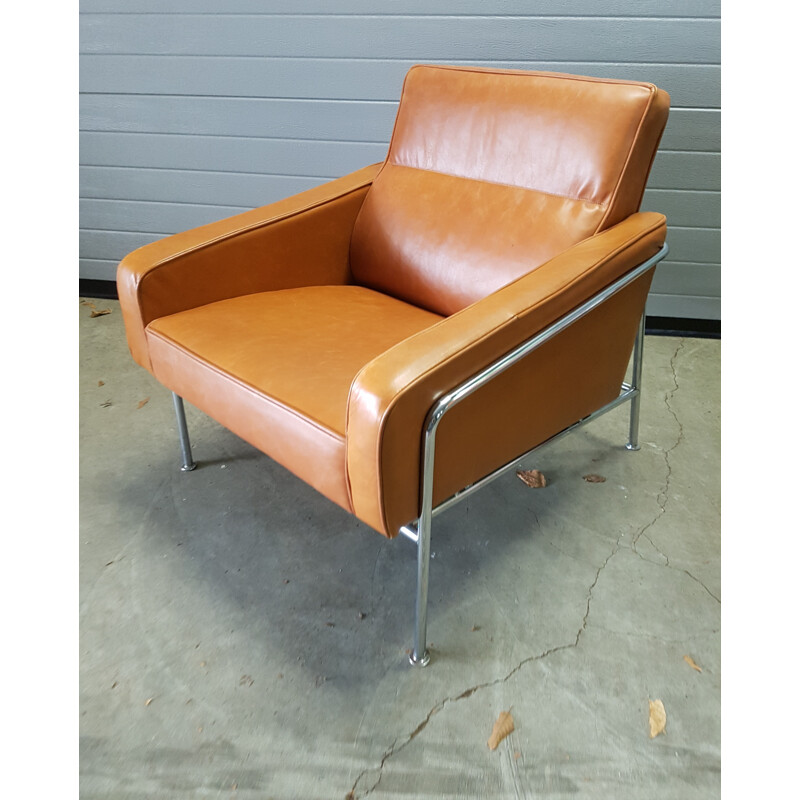 Set of 2 vintage armchairs "3303" in leather by Arne Jacobsen for Fritz Hansen - 1970s