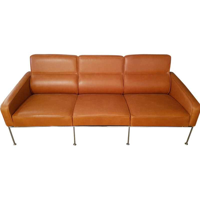 Vintage 3303 sofa by Arne Jacobsen for Fritz Hansen - 1970s