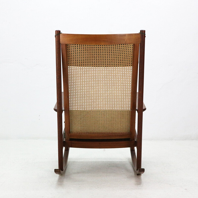 Vintage "532-A" teak rocking chair by Hans Olsen - 1950s