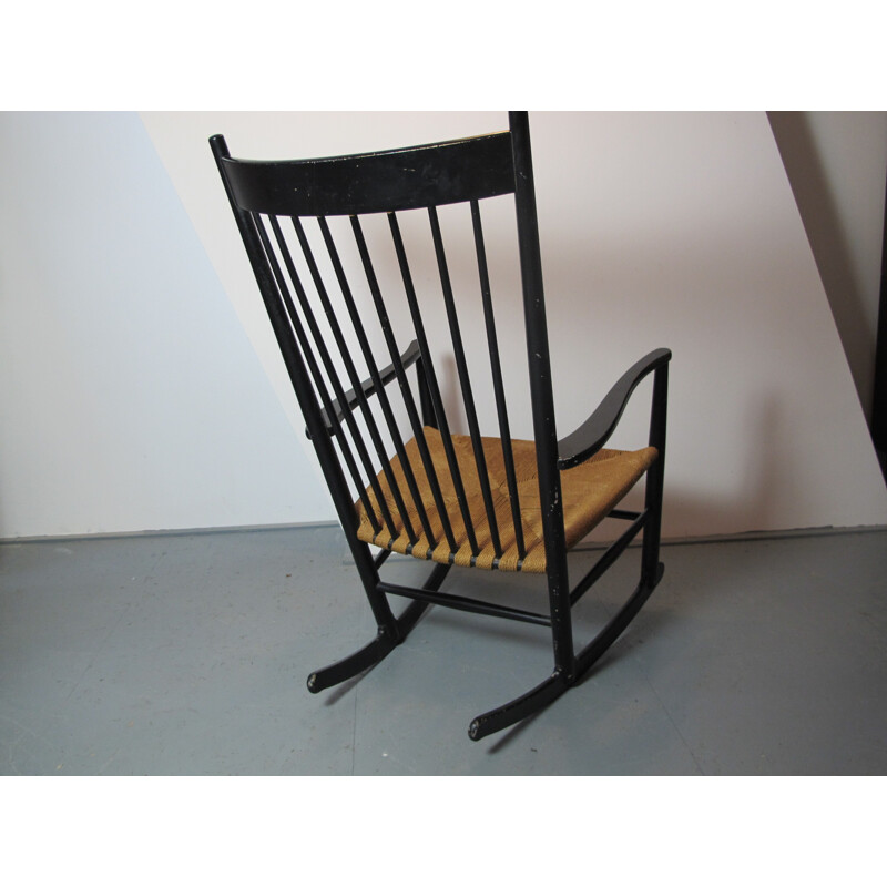 Rocking Chair J16 in wood and cane, Hans WEGNER - 1960s