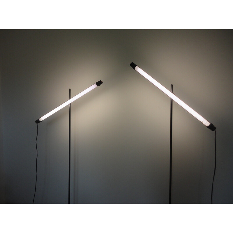 Paire de lampadaires minimalistes Lival - années 80
