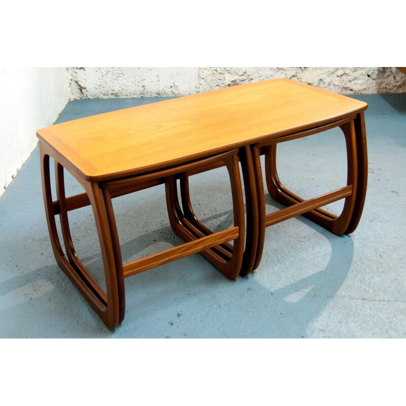 Set of Scandinavian nesting tables in teak - 1960s