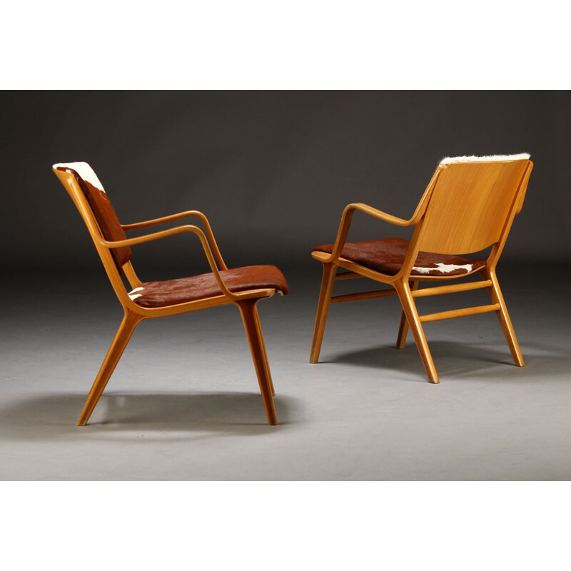 Vintage pair of Danish armchairs by Peter Hvidt - 1960s