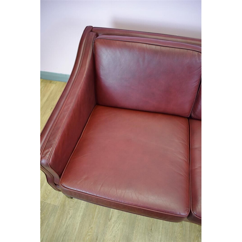 Vintage Danish burgundy leather 2 seater sofa by Borge Mogensen - 1970s