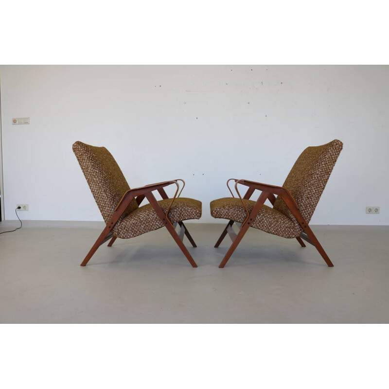 Suite de 2 fauteuils lounge organiques par Tatra Nabytok - 1950