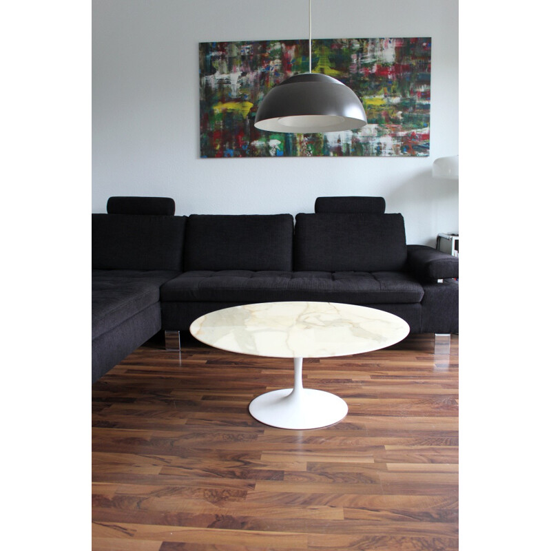 Vintage carrara marble "Tulip" coffee table by Eero Saarinen - 1950s