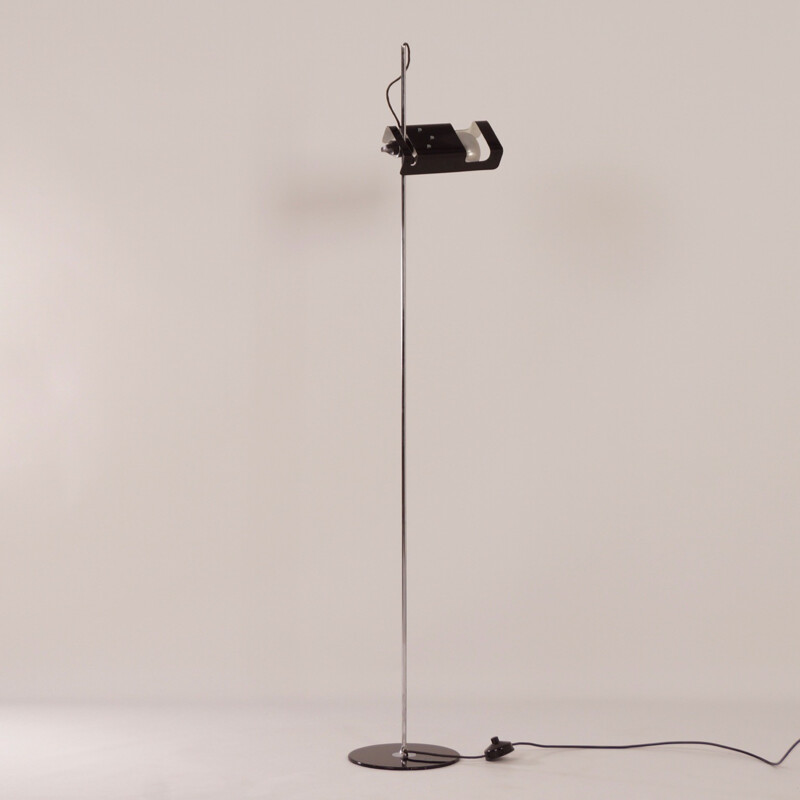 Vintage floor lamp by Joe Colombo for Oluce - 1960s