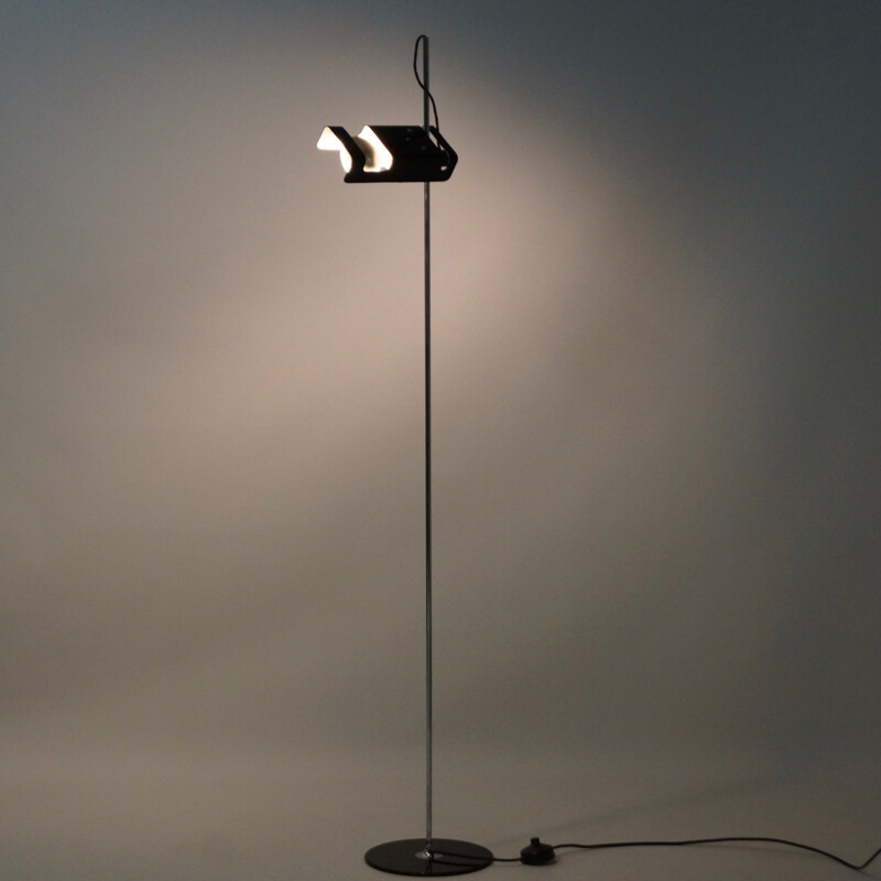 Vintage floor lamp by Joe Colombo for Oluce - 1960s