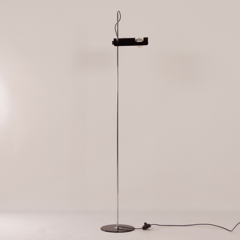 Vintage floor lamp by Joe Colombo for Oluce - 1960s