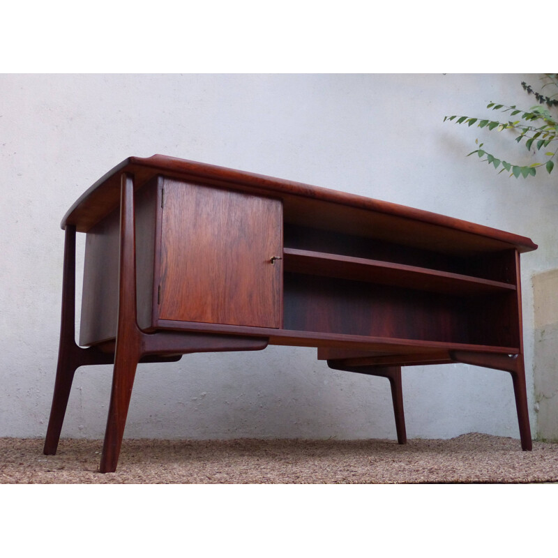 Scandinavian executive desk in rosewood by Svend Aage Madsen for Sigurd Hansen - 1960s