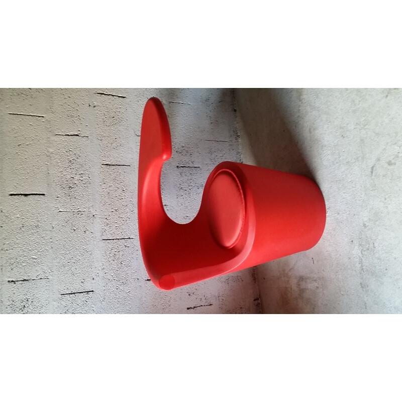 Fauteuil vintage rouge par Lucchi Comos - 1980