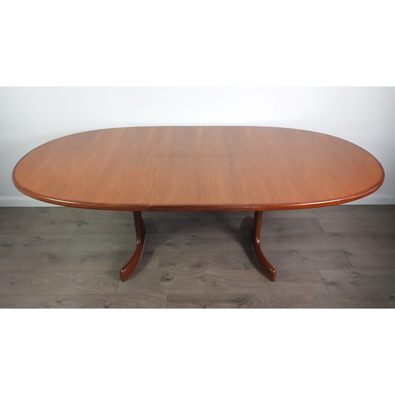 Vintage extendable dining table by G-Plan - 1970s