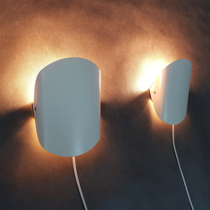 Pair of minimalist wall lamps in metal - 1970s