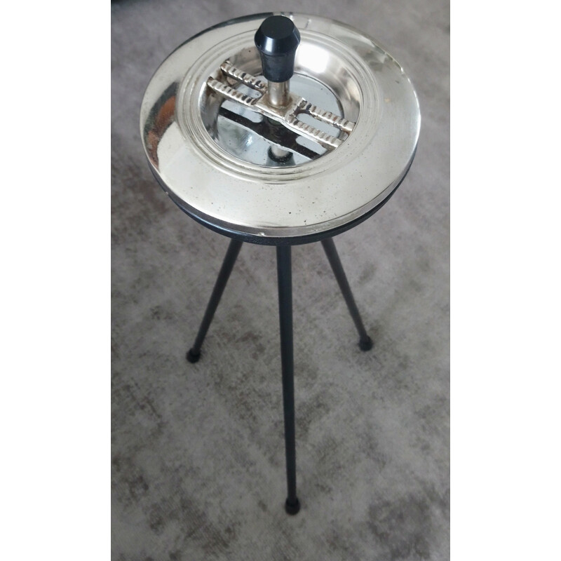 Vintage ashtray on tripod legs in metal - 1960s