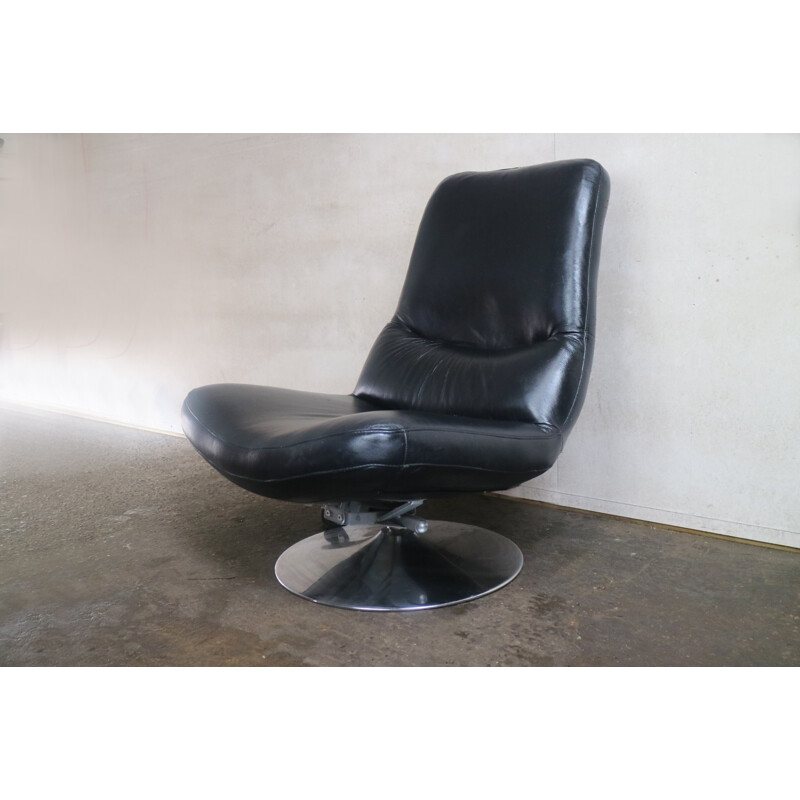 Vintage large reclining lounge chair in  leather - 1970s