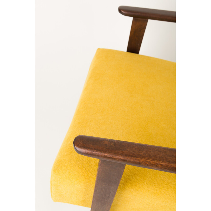 Dante" Mosterdgele fauteuil van Henryk Lis - 1960