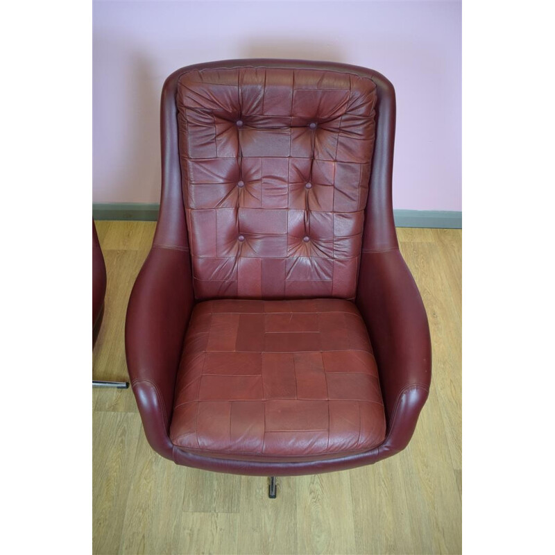 Fauteuil lounge vintage pivotant en cuir bourgogne - 1970