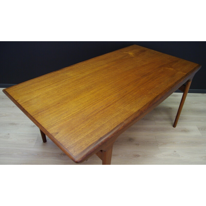 Vintage teak dining table by Johannes Andersen - 1960s