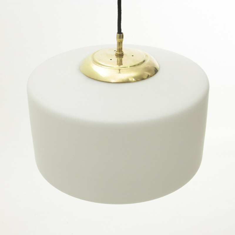 Vintage Italian pendant lamp in opaline glass and brass - 1950s