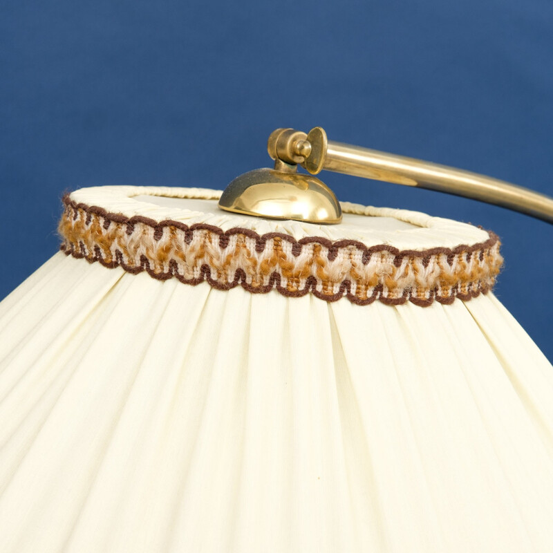 Lampadaire vintage à arc avec bras en laiton - 1950