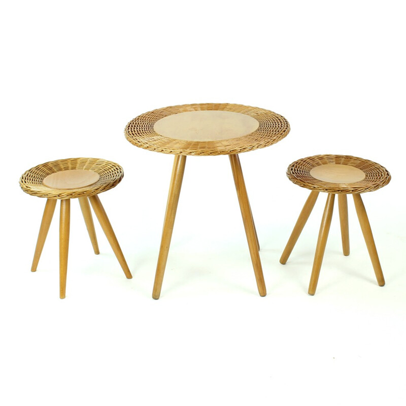 Suite de 2 tabourets et 1 table vintage en osier par UL'UV - 1960