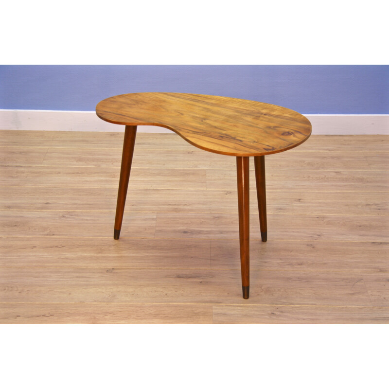 Vintage danish side table in walnut - 1960s