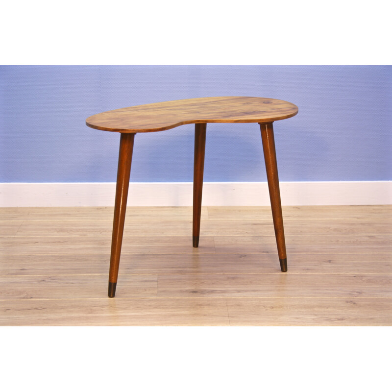 Vintage danish side table in walnut - 1960s