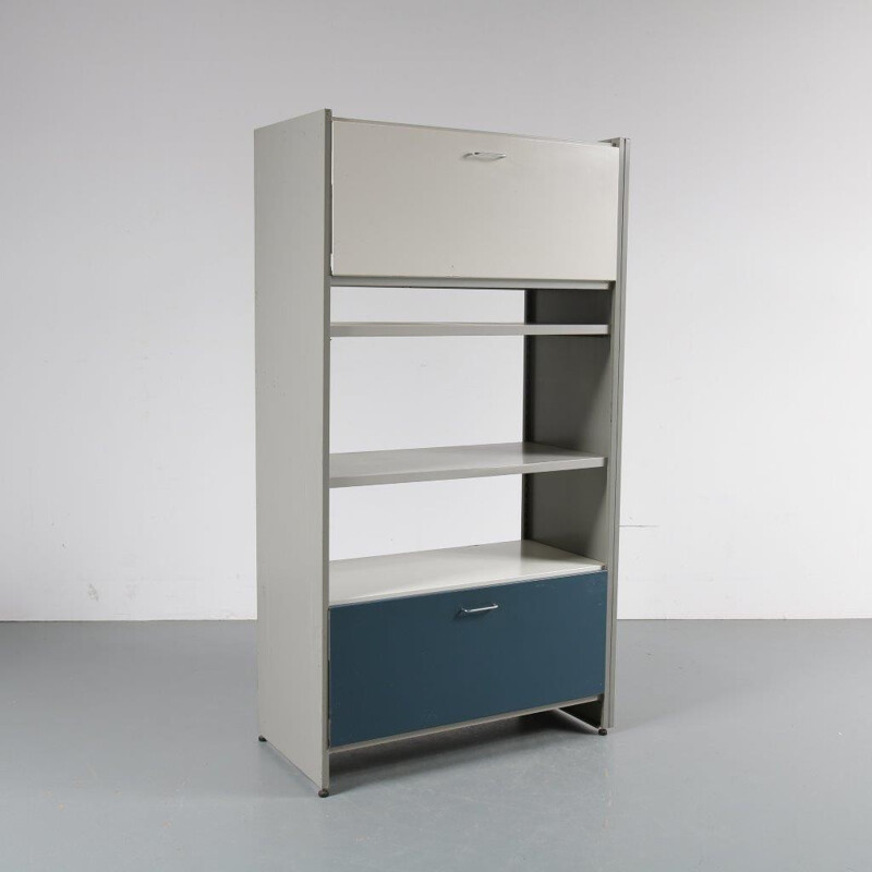 Vintage cabinet in metal with square shapes and rectangular chrome plated handles by Gispen - 1960s