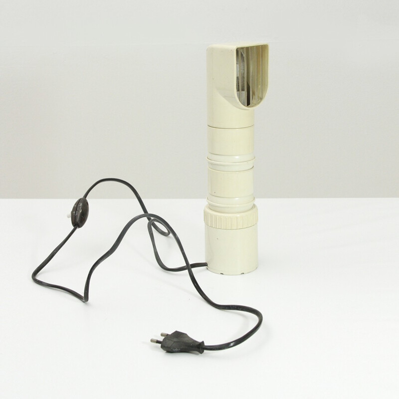 Lampe de table vintage blanche "4025" par Olaf Von Bohr pour Kartell - 1970